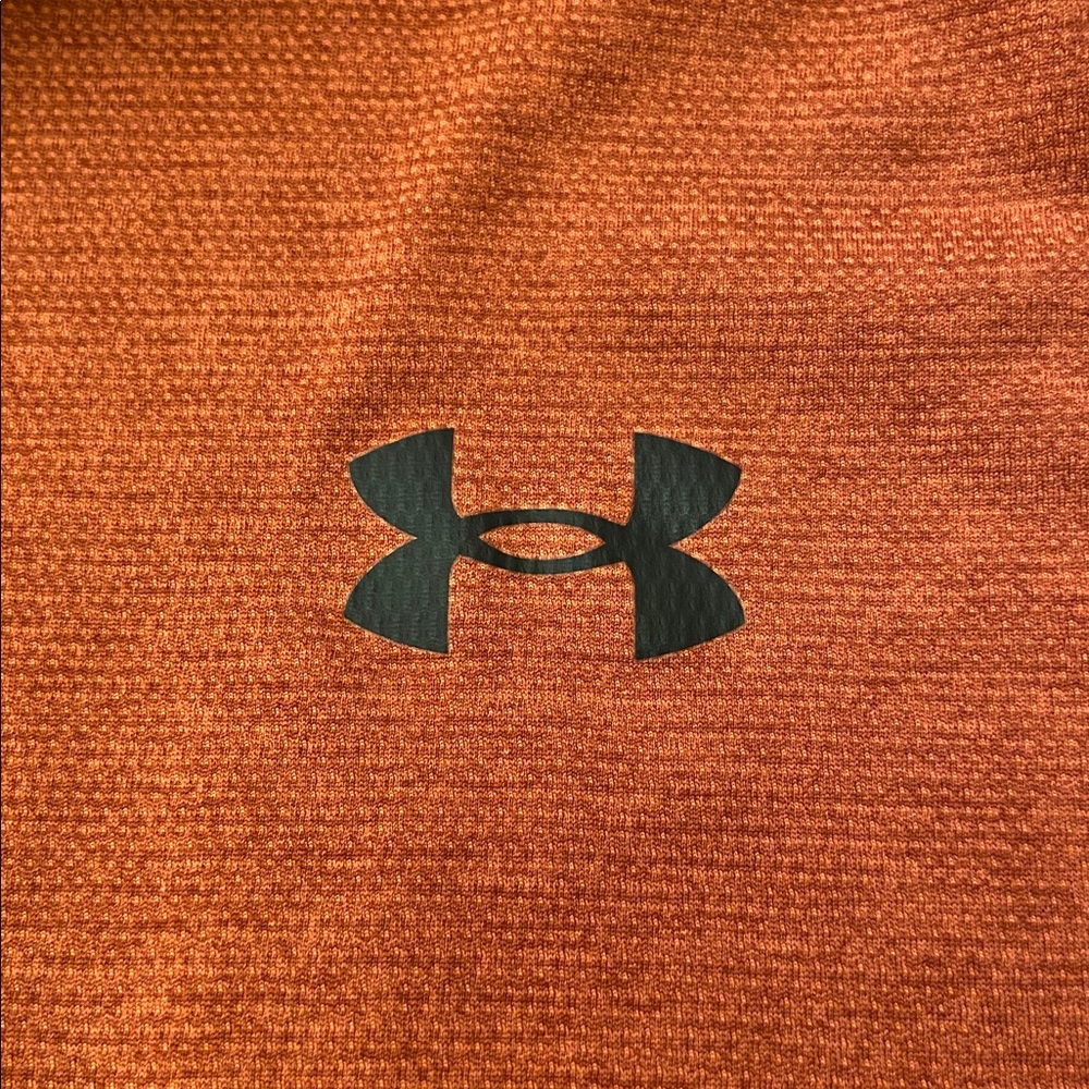 Under Armor Heat Gear 1/4 Zip Pullover. Men's Medium. - Picture 3 of 4